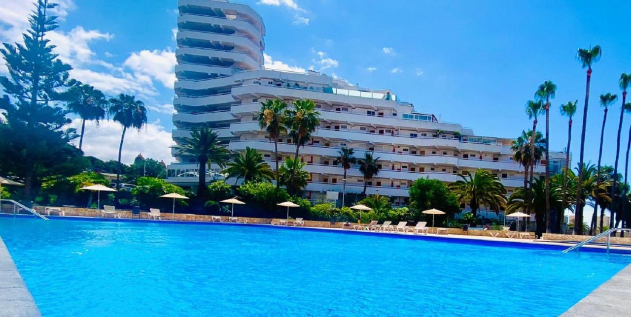 Beach And Pool In Playa De Las Americas Leilighet Eksteriør bilde