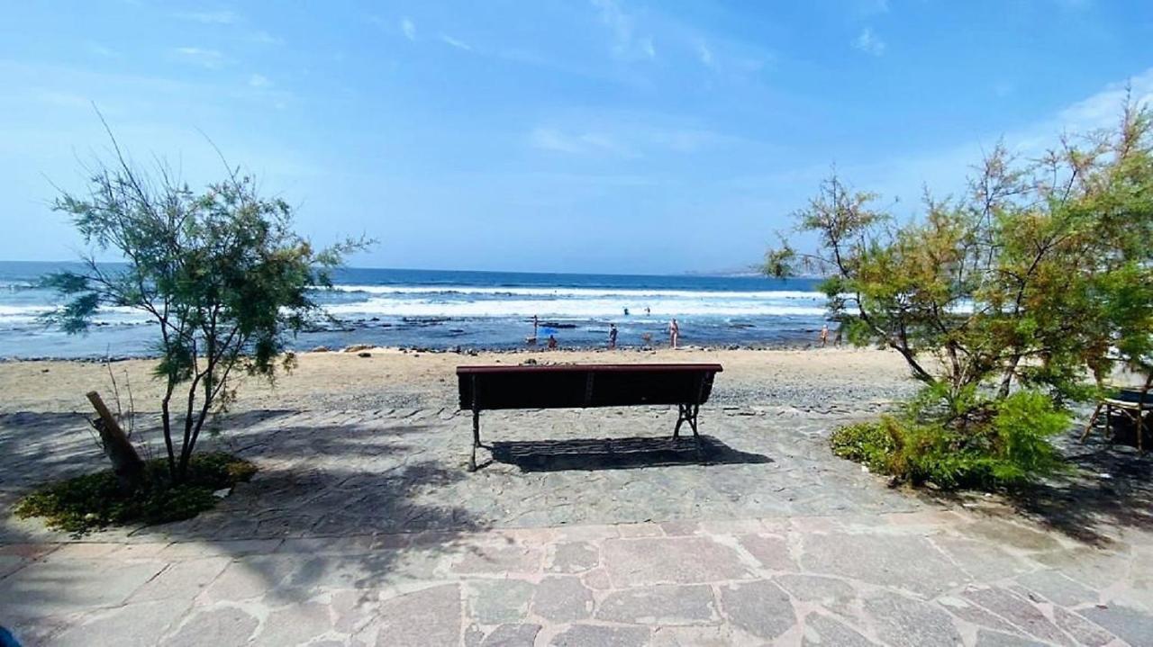 Beach And Pool In Playa De Las Americas Leilighet Eksteriør bilde