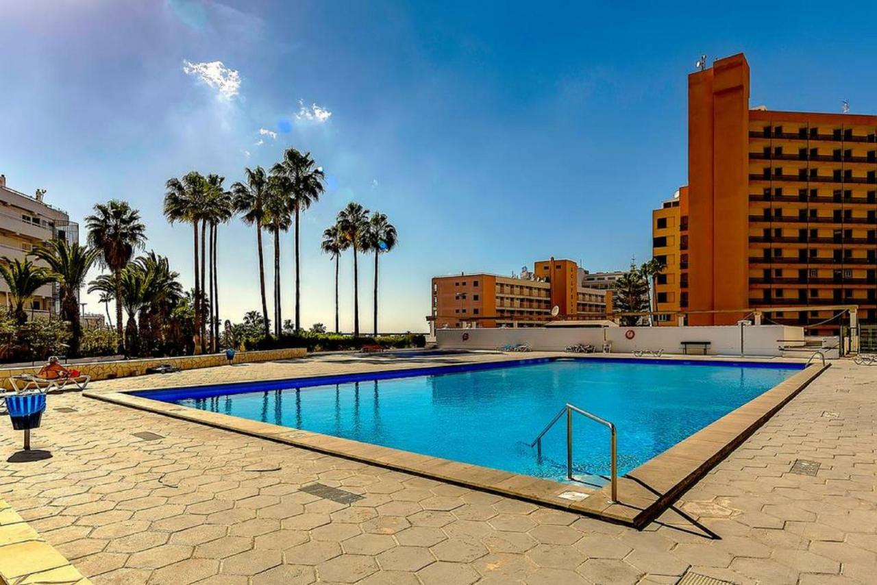 Beach And Pool In Playa De Las Americas Leilighet Eksteriør bilde
